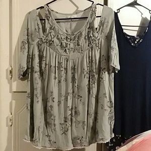 Women's cold shoulder top